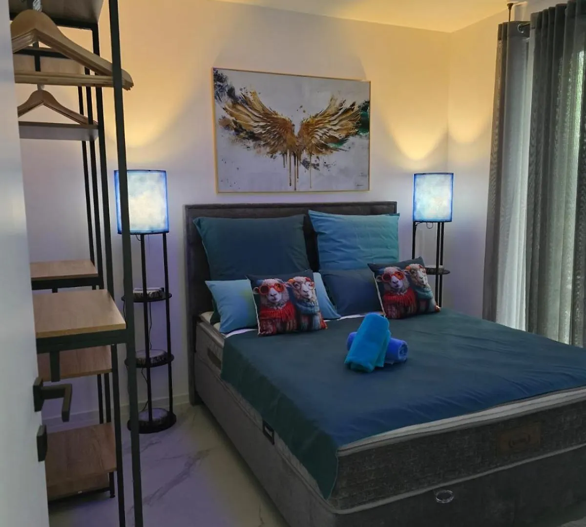 Miliva Apartments Vir